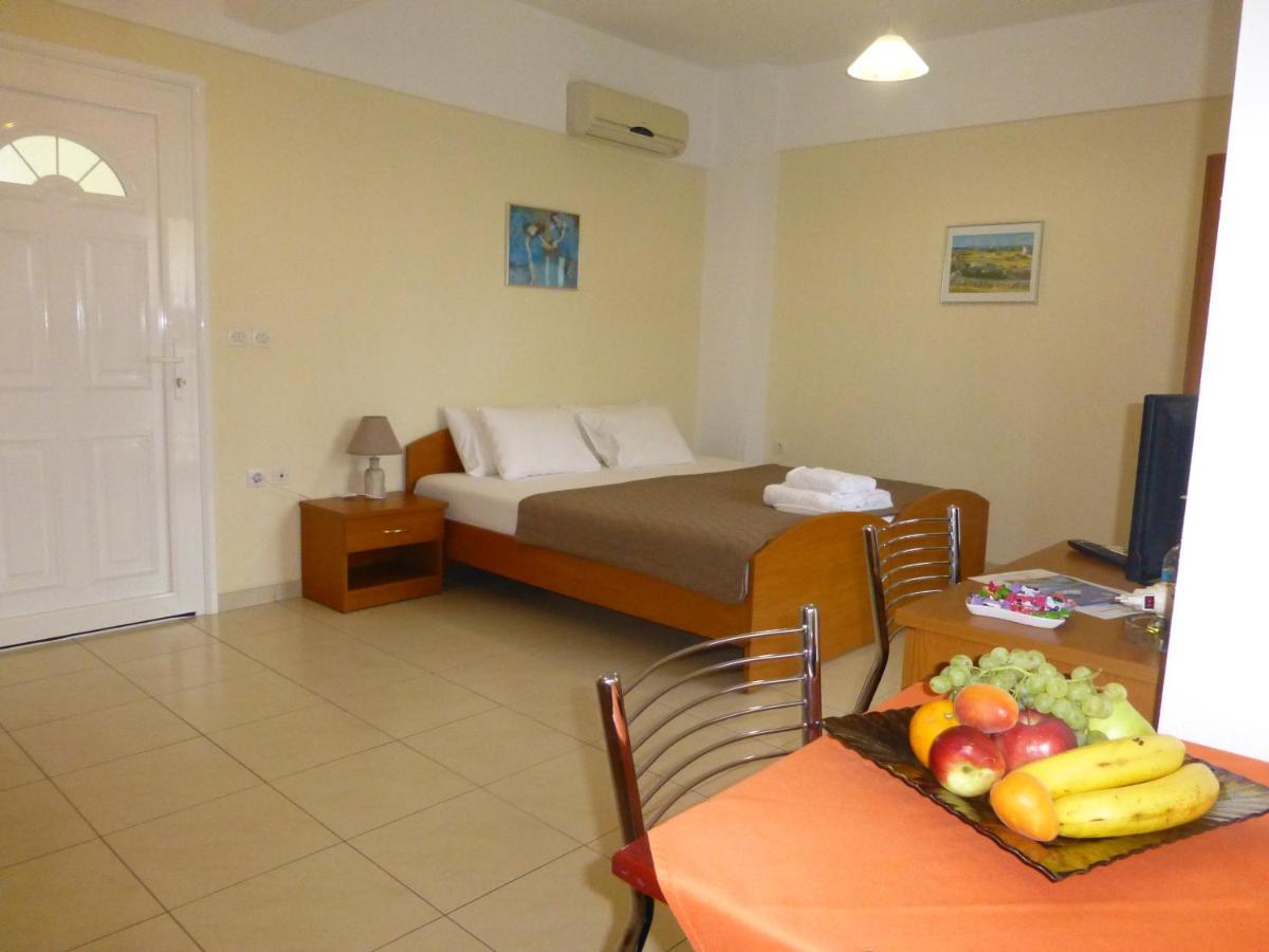 Pavloudis Apartments Psakoudia Exterior foto